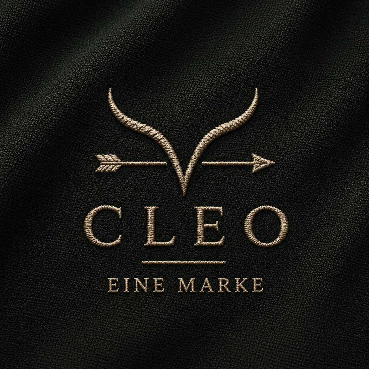 Gesticktes CLEO Markenemblem